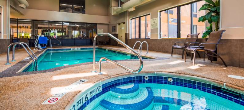 敦刻尔克&弗利多尼亚贝斯特韦斯特优质酒店(Best Western Dunkirk  Fredonia Inn)图片