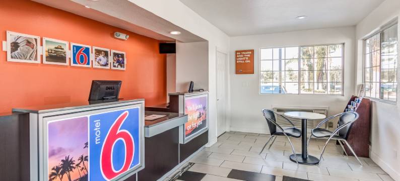 维塞利亚6号汽车旅馆(Motel 6 Visalia, CA)图片