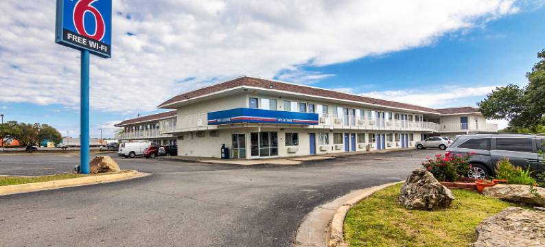 阿德莫尔6号汽车旅馆(Motel 6 Ardmore, OK)图片