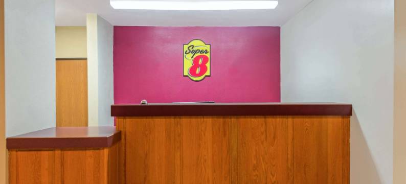 佩韦利温德姆速8酒店(Super 8 by Wyndham Pevely)图片