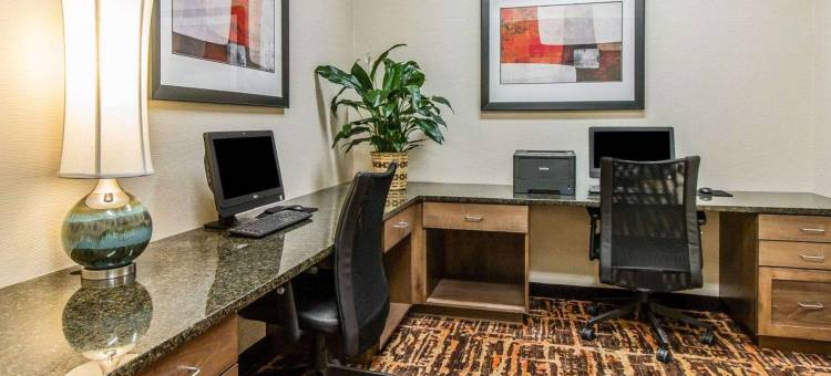 沃特福德市 - 活动中心美茵斯坦套房酒店(MainStay Suites Watford City - Event Center)图片