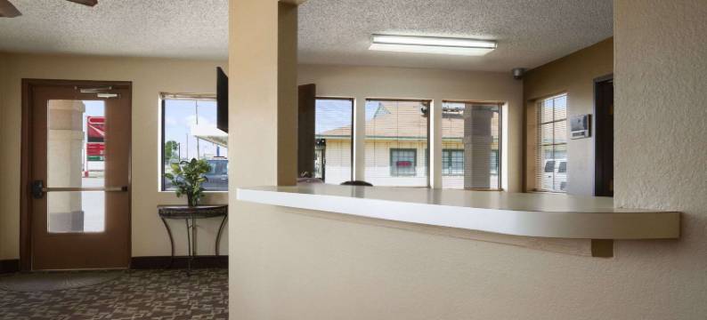 布莱克威尔速8酒店(Super 8 by Wyndham Blackwell)图片