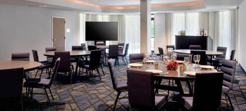 费城普利茅斯会议万怡酒店(Courtyard Philadelphia Plymouth Meeting)图片