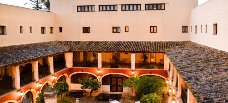 The Place Bodega Real by Alegria图片