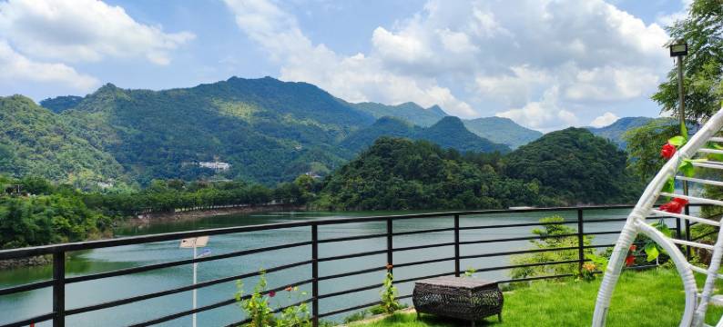 桃花湖的超美民宿图片