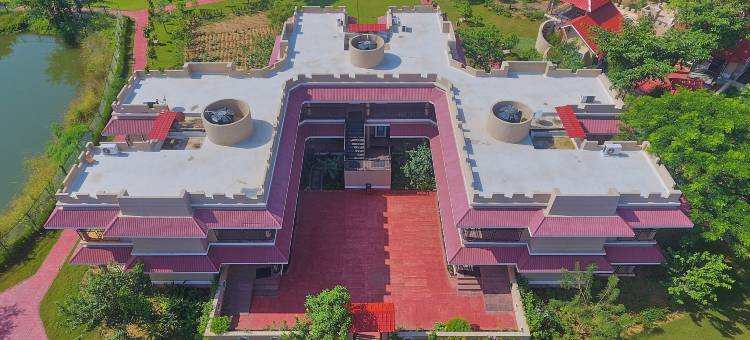 干哈斯特灵酒店(Sterling Kanha)图片