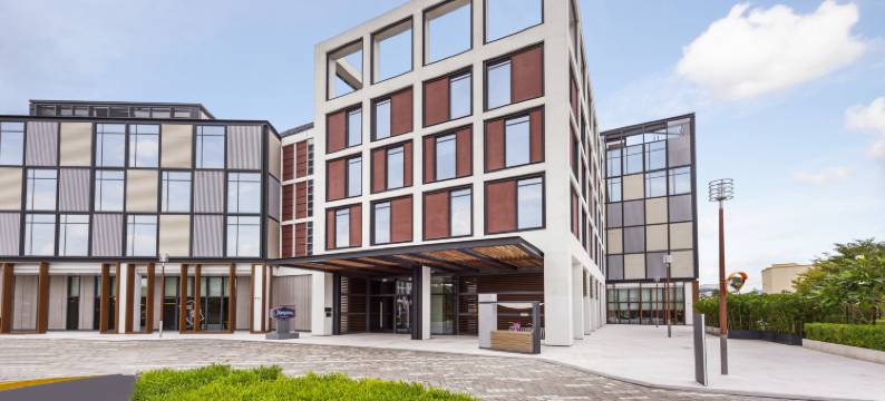 迪拜阿尔西夫希尔顿欢朋酒店(Hampton by Hilton Dubai Al Seef)图片