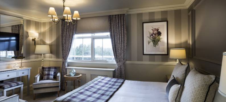 唐霍尔乡村之家酒店(Down Hall Hotel)图片