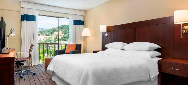 马林山顶酒店(Marin Hilltop Hotel)图片