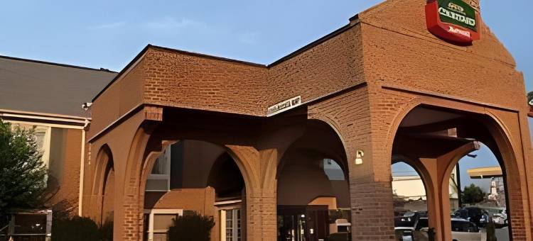 塞勒姆大学温斯顿万怡酒店(Courtyard Winston-Salem University)图片