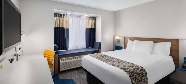 鲍灵格林温德姆麦客达套房酒店(Microtel Inn & Suites by Wyndham Bowling Green)图片