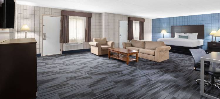 温德姆法明顿贝蒙特酒店(Baymont Inn and Suites by Wyndham Farmington, MO)图片