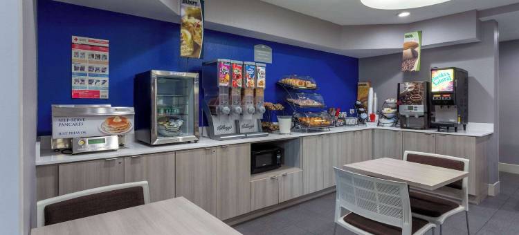 贝瑟尔/丹伯里温德姆麦客达套房酒店(Microtel Inn & Suites by Wyndham Bethel/Danbury)图片