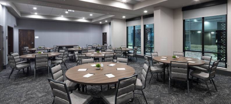 休斯顿高地I-10万豪万怡酒店(Courtyard by Marriott Houston Heights/I-10)图片