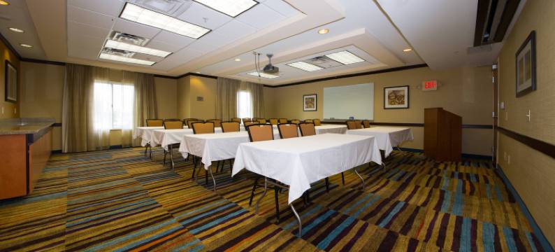 科迪尔万枫酒店及套房(Fairfield Inn & Suites Cordele)图片