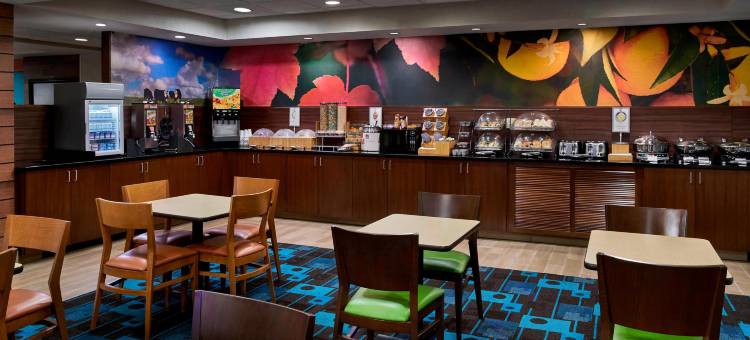 百老汇默特尔比奇海滩万枫酒店(Fairfield Inn Myrtle Beach Broadway at the Beach)图片