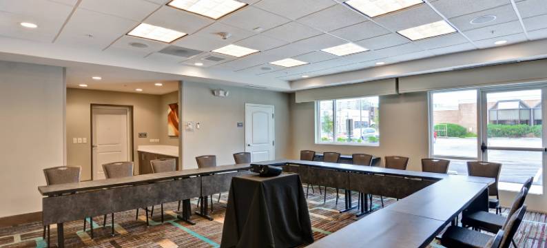 密尔沃基北/格伦代尔居家酒店(Residence Inn Milwaukee North/Glendale)图片