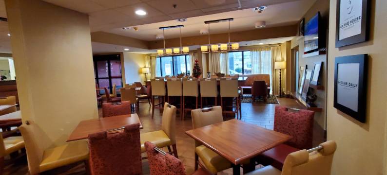 希尔顿欢朋酒店-希尔斯维尔(Hampton Inn Hillsville)图片