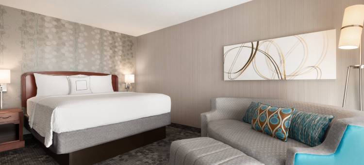 芝加哥布鲁明戴尔万怡酒店(Courtyard Chicago Bloomingdale)图片