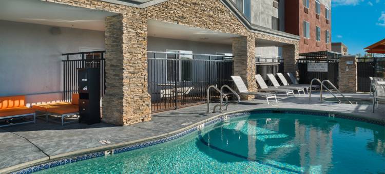 洛克林广场区智选假日酒店(Holiday Inn Express Rocklin - Galleria Area)图片