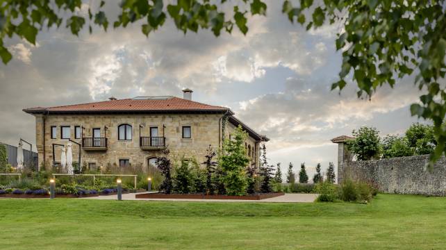 罗莱夏朵卢瑟斯宫殿酷客房(CoolRooms Palacio de Luces)