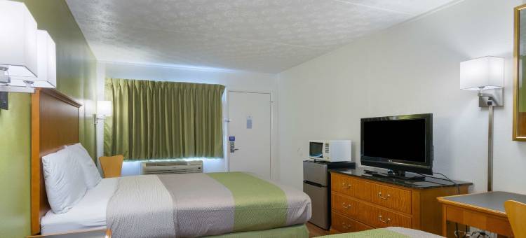 帕克斯堡红地毯旅店(Motel 6 Parkersburg, WV)图片