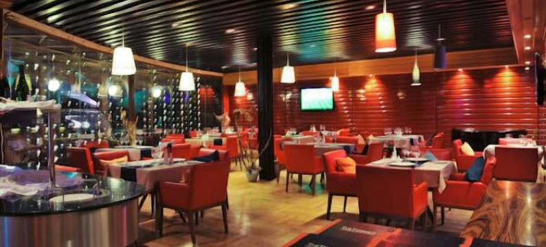 新月海滩酒店(The Crescent Beach Hotel)图片