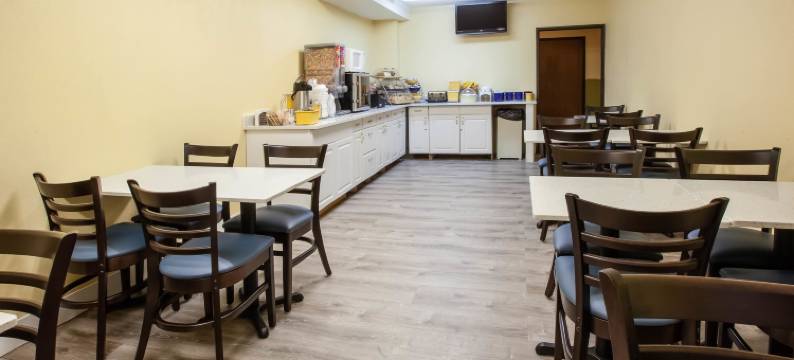 凯迪拉克戴斯酒店(Days Inn by Wyndham Cadillac)图片