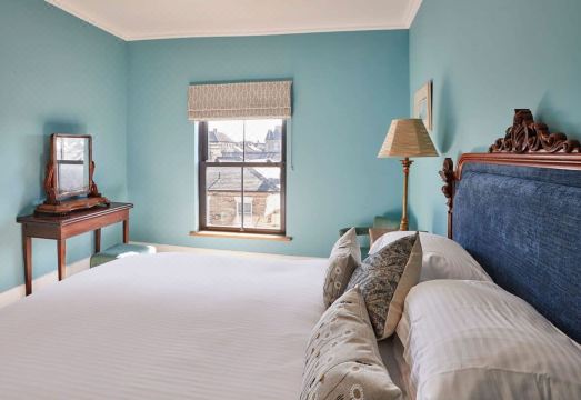 Host Stay Turnstone Hotel Overview