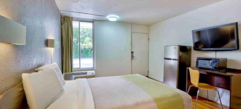 佛罗里达州盖恩斯维尔的Studio 6酒店(Studio 6 Gainesville, FL)图片