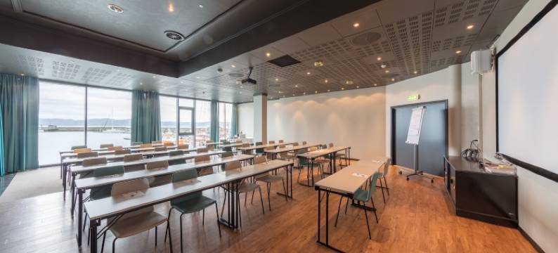 奥兰德滨海酒店(Ørland Kysthotell)图片