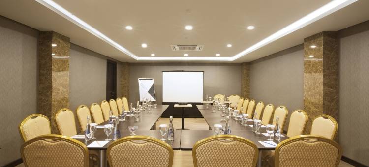 微瑟里特卡查玛达酒店(Verse Lite Hotel Gajah Mada)图片