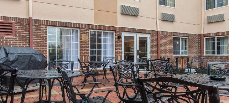 美斯泰套房-匹兹堡机场(MainStay Suites Pittsburgh Airport)图片