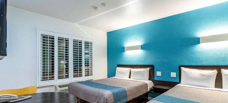 芳泉谷亨廷顿海滩区6号汽车旅馆(Motel 6 Fountain Valley, CA - Huntington Beach Area)图片