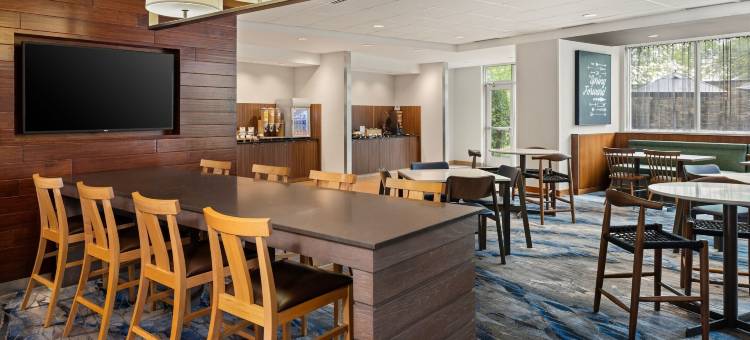 滑铁卢锡达福尔斯万枫酒店及套房(Fairfield Inn & Suites Waterloo Cedar Falls)图片