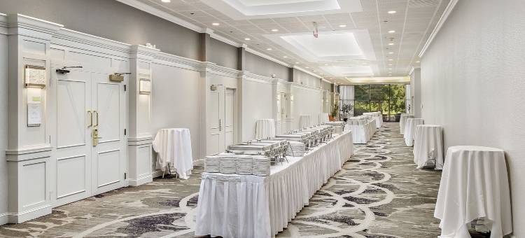 芝加哥西北/克里斯特尔莱克/会议中心假日酒店(Holiday Inn Chicago NW Crystal LK Conv Ctr)图片