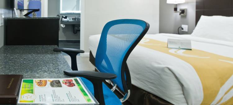 湾区酒店及套房(Bay Area Inn & Suites)图片