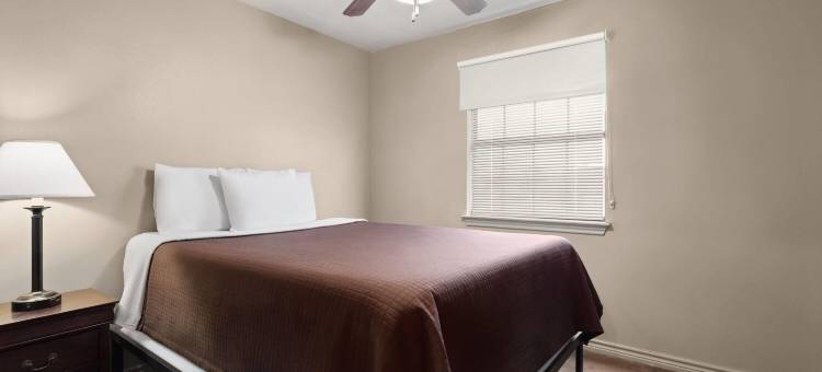 大斯普林斯鹰巢套房-温德姆旅屋酒店(Eagle's Den Suites Big Spring a Travelodge by Wyndham)图片