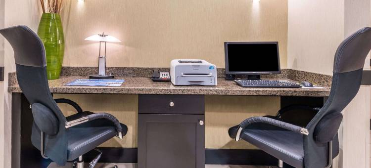 矿泉井城戴斯套房酒店(Days Inn & Suites by Wyndham Mineral Wells)图片