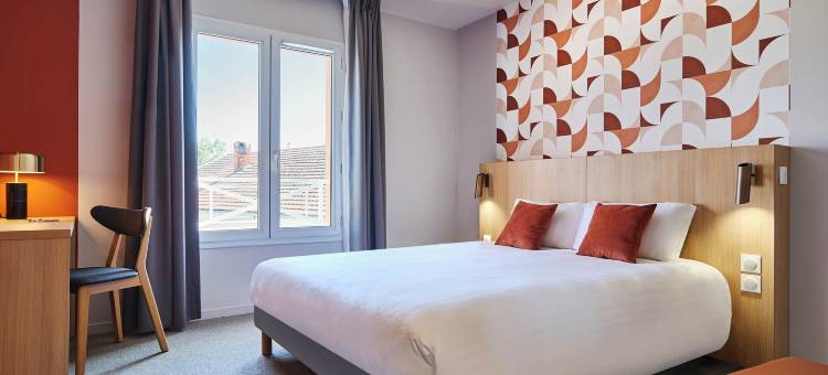 原创精品店，拉瑞沃特酒店，皮伊吉约姆(Originals Boutique, Hôtel Larivaut, Puy-Guillaume)图片