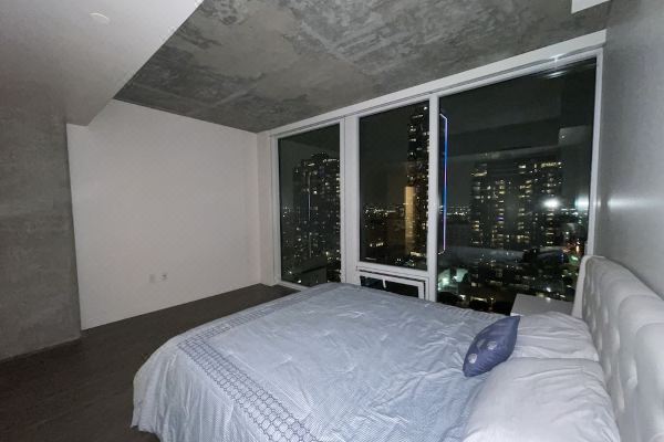 Image result for Downtown Los Angeles luxury high rises预订价格,联系电话位置地址【携程酒店】