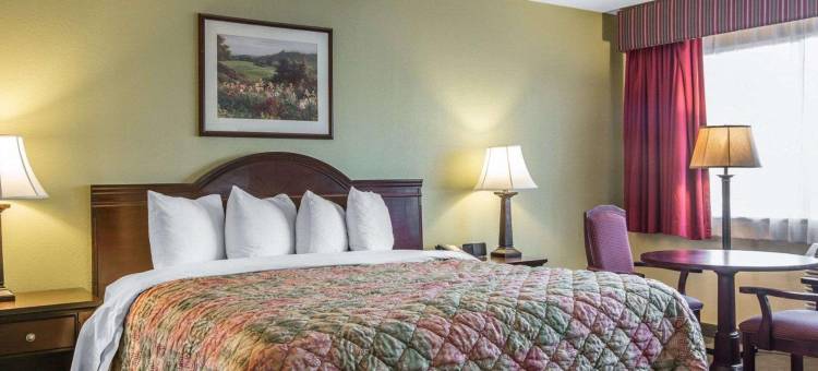 卡梅伦帕克诗格尔斯普林斯凯艺套房酒店(Quality Inn & Suites Cameron Park Shingle Springs)图片