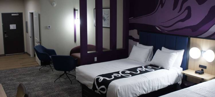 Spring Place Inn & Suites图片