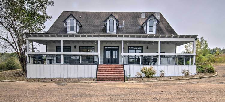 Starkvegas俱乐部会所~距离MSU校园2英里！(Starkvegas Clubhouse ~ 2 Mi to MSU Campus!)图片