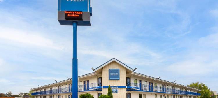 密歇根麦迪逊高地Travelodge by Wyndham酒店(Travelodge by Wyndham Madison Heights MI)图片
