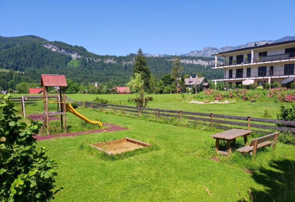 THE SINGULAR Hotel Overview