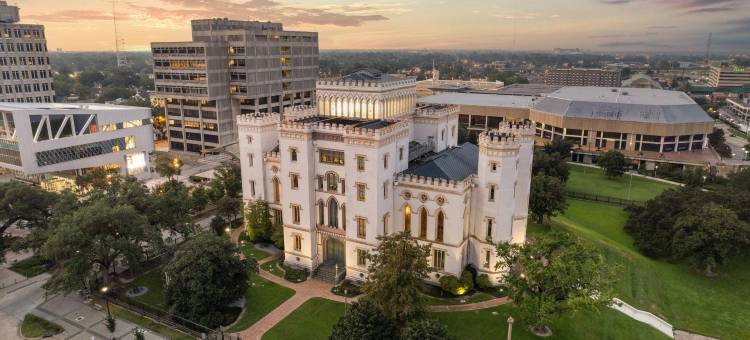 Hotel Indigo 巴吞鲁日市中心(Hotel Indigo Baton Rouge Downtown)图片