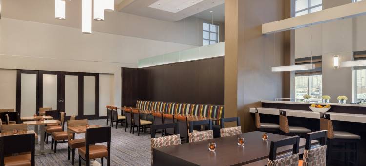 罗斯蒙特芝加哥奥黑尔欢朋套房酒店(Hampton Inn & Suites Rosemont Chicago O'Hare)图片