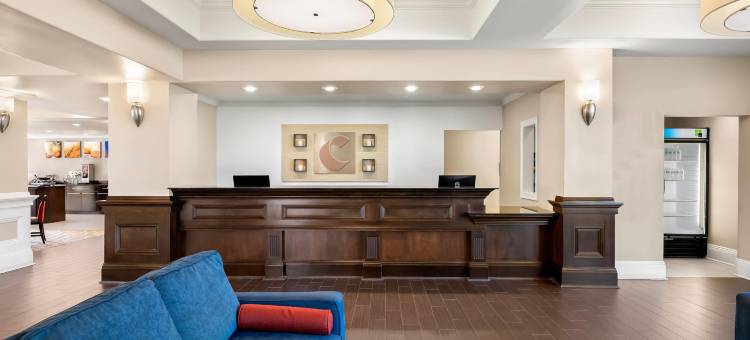 史密斯堡I-540舒适套房酒店(Comfort Inn & Suites Fort Smith I-540)图片