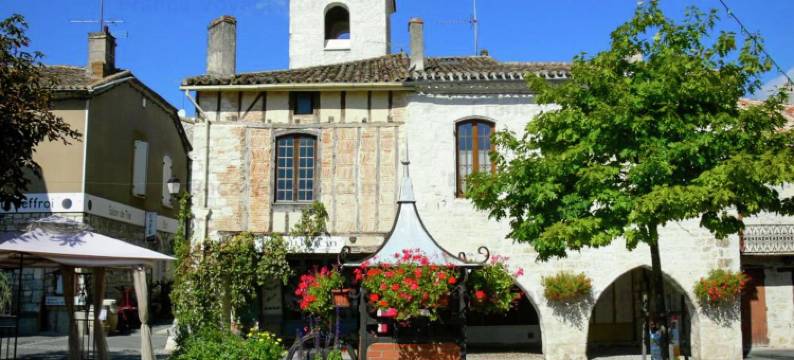 Charming Apartment in Serene French Setting图片